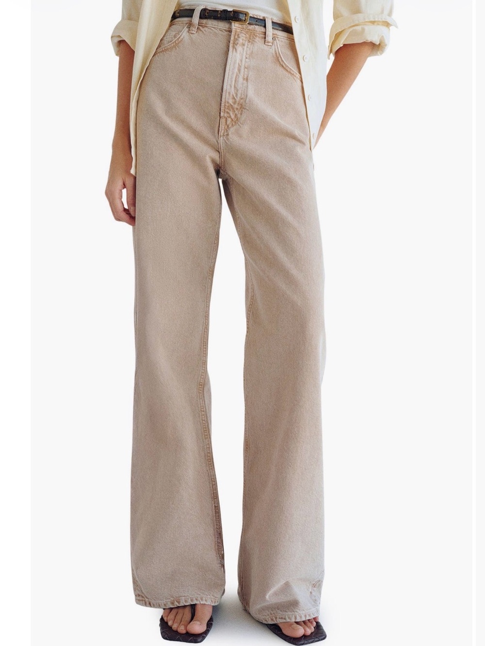 Reformation Cary Wide-Leg Jeans in Light Taupe